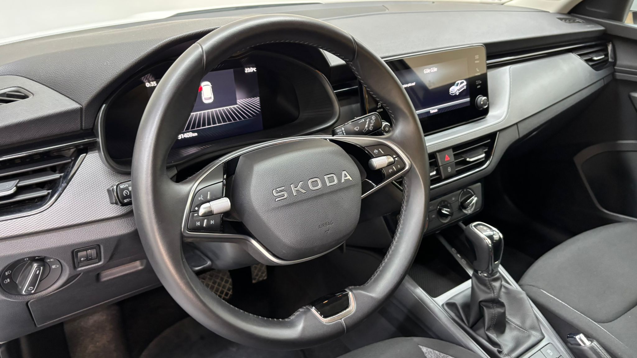 SKODA KAMIQ 13